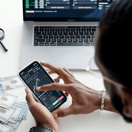 SelvexisSignal Krypto-Investment-Experten-Team